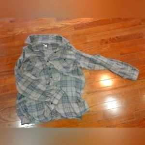 Hot Topic gold shoulder flanel